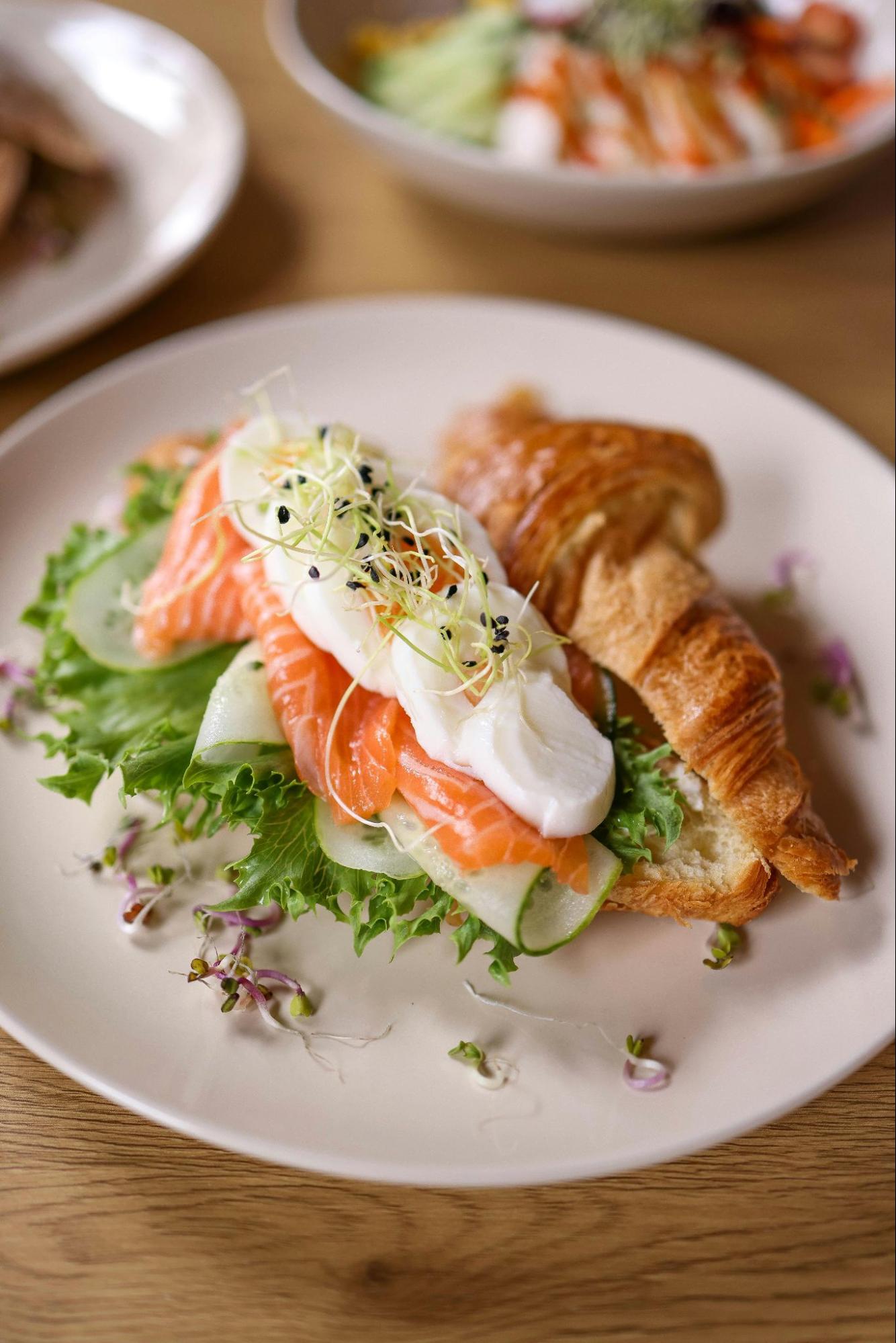 Salmon with Leafy Greens
