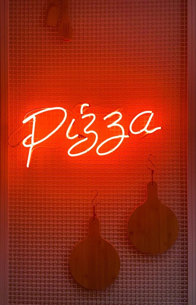 Neon Sign with “Pizza”